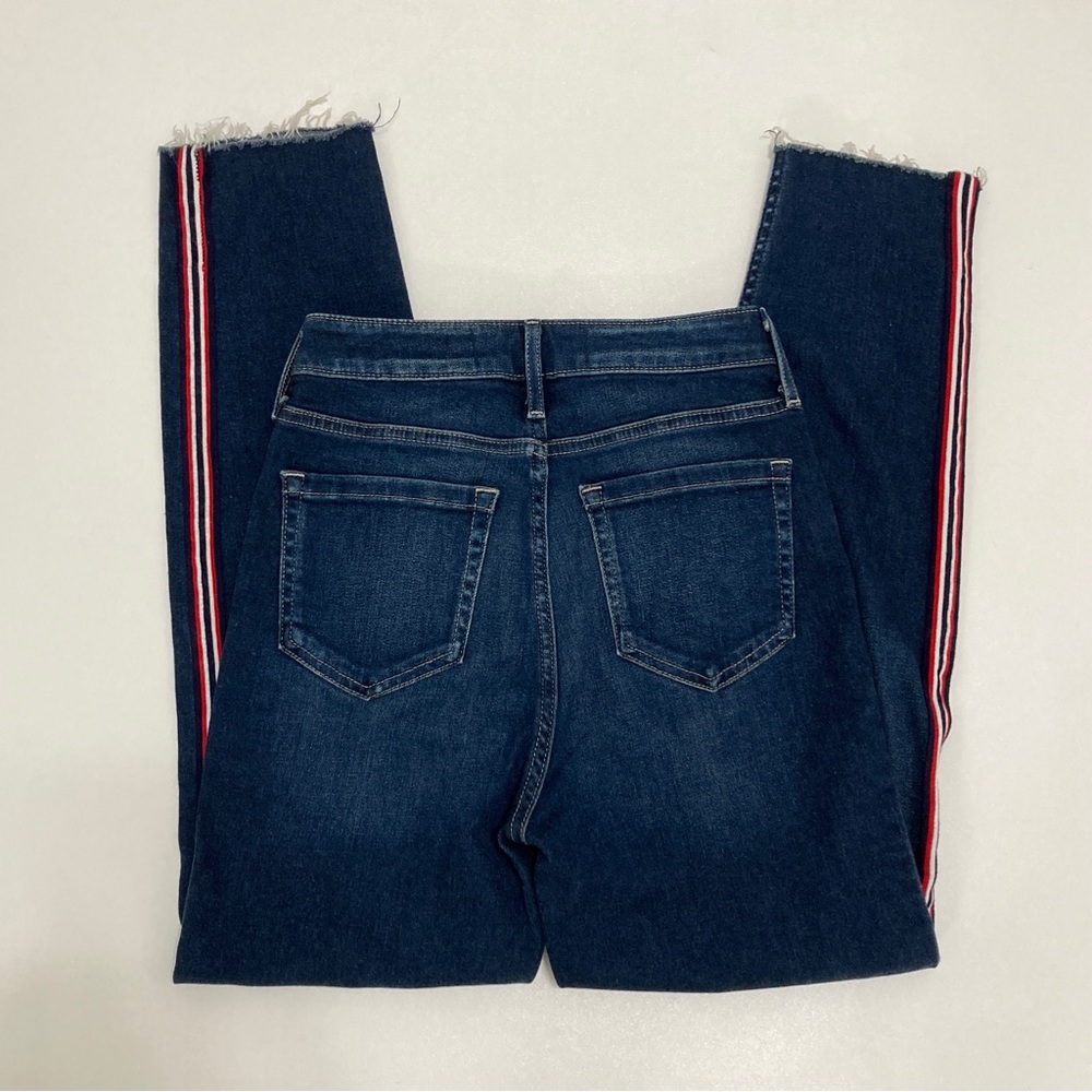 Hollister Ultra High Rise Mom Jeans Stripe Detail Womens Size 1R W2 L27
